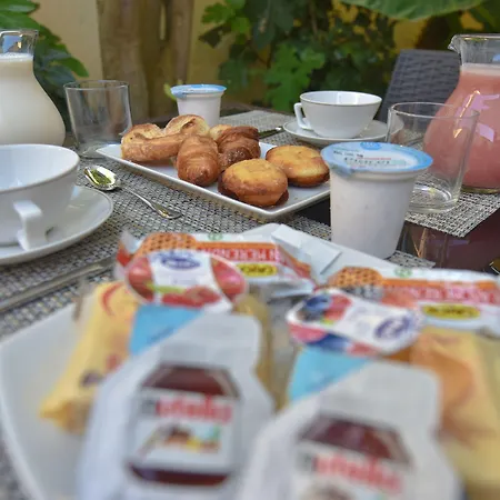 Carusa فندق مبيت وإفطار 4*