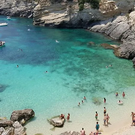 فندق مبيت وإفطار Carusa 4*