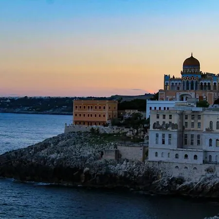 Carusa فندق مبيت وإفطار 4*