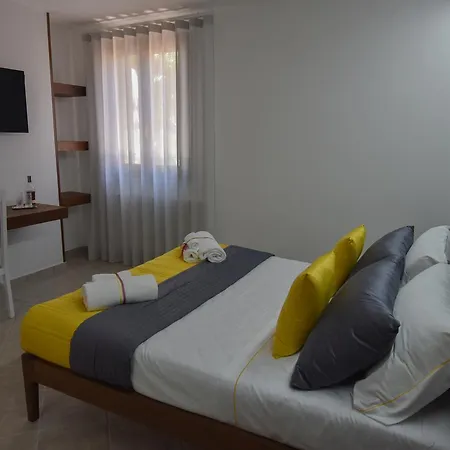 فندق مبيت وإفطار Carusa Cerfignano