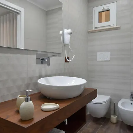 Carusa فندق مبيت وإفطار 4*