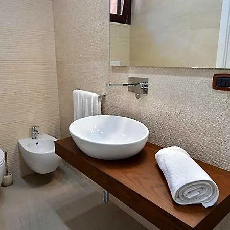 Oda ve Kahvaltı Carusa