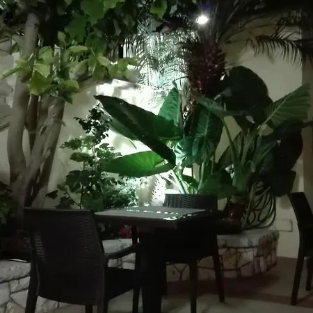 לינה וארוחת בוקר Carusa Cerfignano